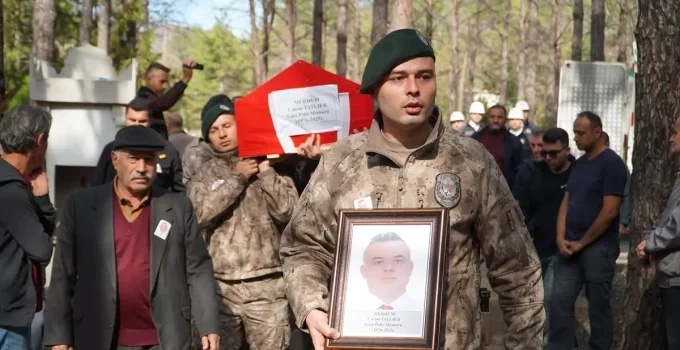 Gazi Özel Harekat Polisi Casim Tatlıer Son Yolculuğuna Uğurlandı