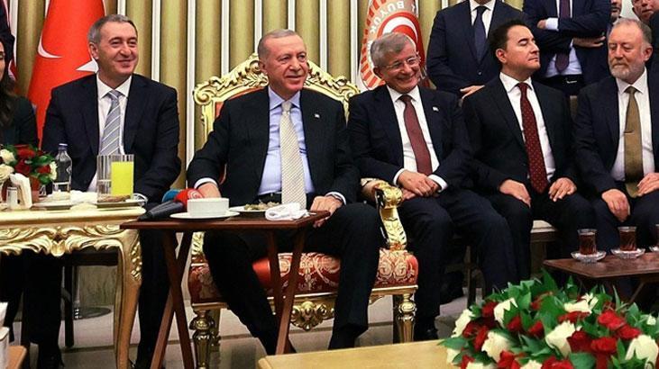 Geceye damga vuran kare! Yıllar sonra Erdoğan, Davutoğlu ve Babacan yan yana