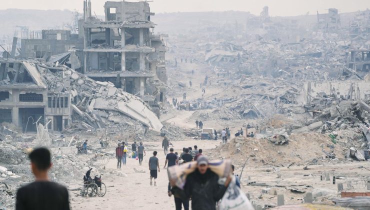 Hamas, İsrailli bir esirin daha cesedini Kızılhaç’a teslim etti