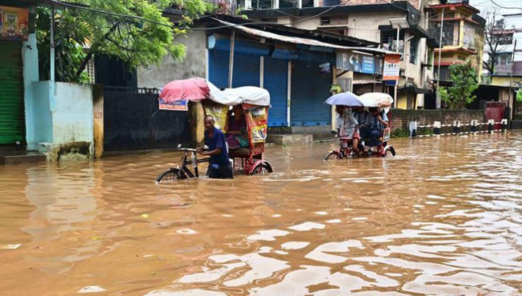 Hindistan’da sel ve heyelanlar 18 kişinin ölümüne yol açtı