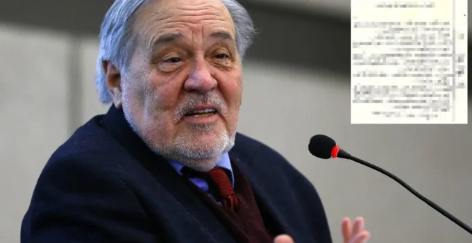 İlber Ortaylı, Cumhuriyet’in ilan belgesini paylaştı