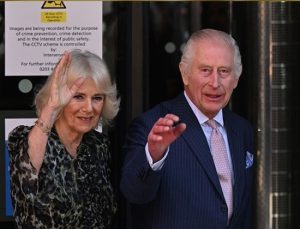 İngiltere Kraliyetinde kritik karar…. Ünlü isim kraliyet unvanlarından vazgeçiyor