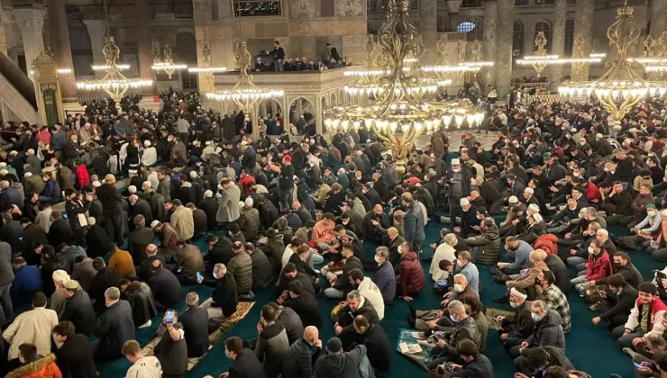 İstanbul’da liselere "cuma namazı" talimatı