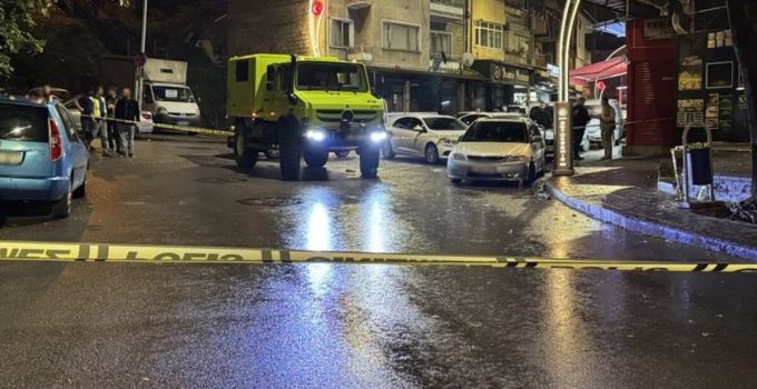 Kocaeli’de jiletli bir kişi, silahlı kavgada öldürüldü
