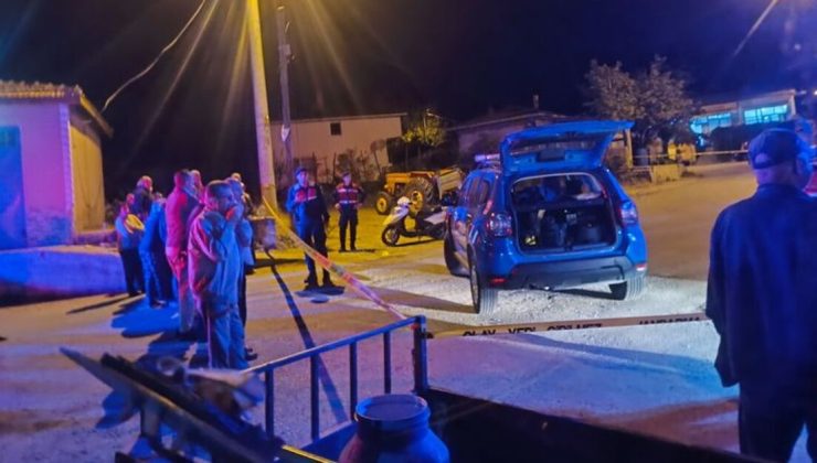 Köy meydanında 2 arkadaşını tüfekle öldüren zanlı tutuklandı