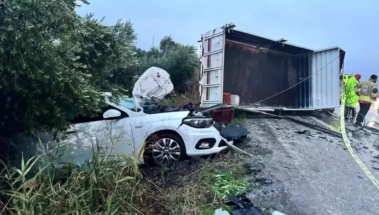 Manisa’da trafik kazası: 2 ölü, 3 yaralı