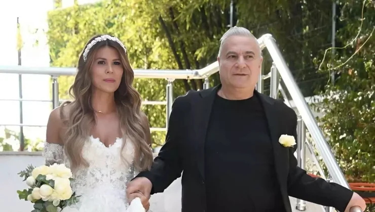 Mehmet Ali Erbil’den eşine dudak uçuklatan jest