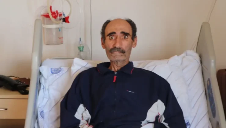 Nefes darlığı şikayetiyle gitti, akciğerinden çıkan 30 yıllık cerrahı dahi şaşırttı