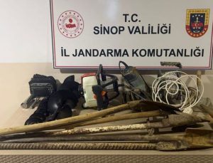 Sinop’ta kaçak kazı operasyonu: 8 gözaltı