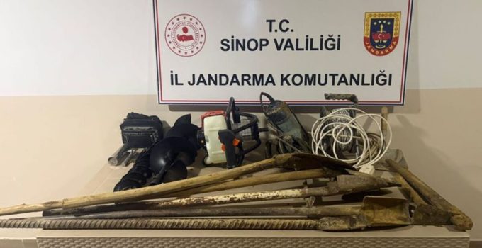 Sinop’ta kaçak kazı operasyonu: 8 gözaltı