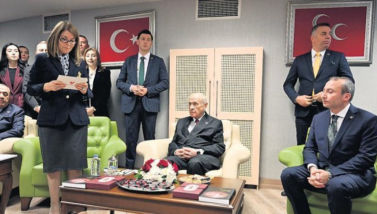 Siyaset Okulu Bahçeli’nin katılımıyla başladı