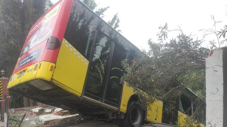 Son dakika… Üsküdar'da İETT otobüsü kaza yaptı! Bölgeye çok sayıda ekip sevk edildi