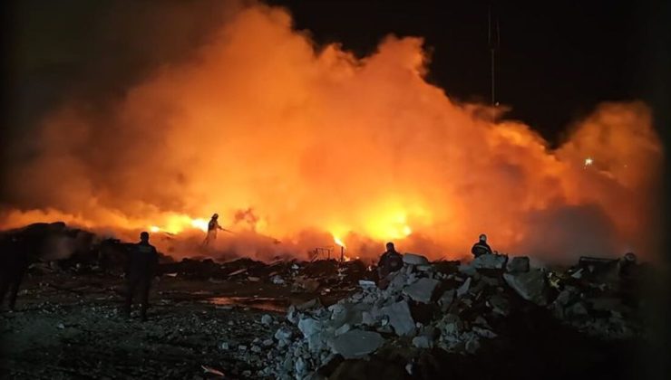Tekirdağ’da atık toplama merkezinde yangın çıktı