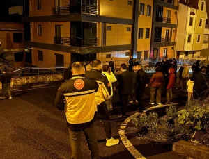 Temel kazısı sırasında toprak kayması: İki bina tahliye edildi