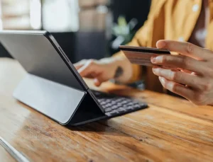 Ticaret Bakanlığı: 3 ürün grubunun, posta ve hızlı kargoyla Türkiye’ye getirilmesi kısıtlandı