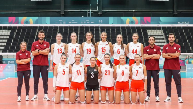 A Milli Kadın Voleybol Takımı, İran’a set vermedi!