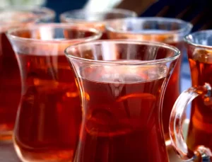 Bakanlık o markayı ifşa etti! Çayda gıda boyası tespit edildi