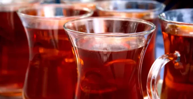 Bakanlık o markayı ifşa etti! Çayda gıda boyası tespit edildi