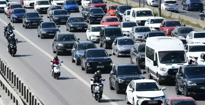 Bu kurallara uymayan sürücülere 993 lira idari para cezası uygulanacak