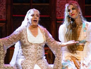 Çağla Şıkel’den Mine Koşan açıklaması