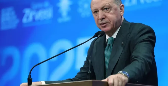 Cumhurbaşkanı Erdoğan: Yıl sonuna kadar 453 bin konutu teslim edeceğiz