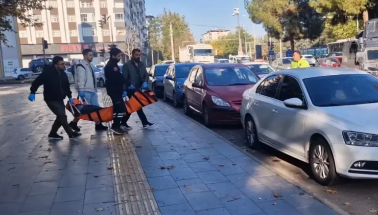 Daha 18 yaşında! Annesi ve ağabeyini yataklarında öldürdü, babasına not bırakmış