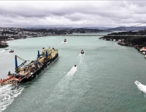 Deniz trafiğinde rekor, Boğazlar vızır vızır