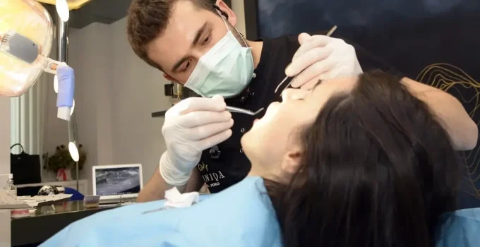 Diş hekimlerinin girdiği iki sınav, artık yılda bir kez yapılacak