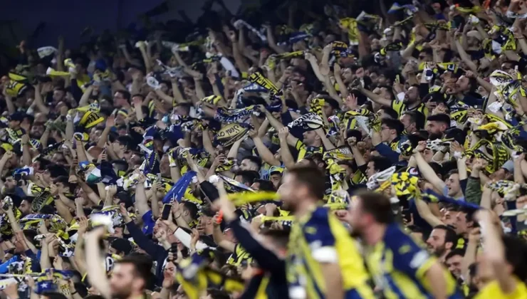 Dünya devinden Fenerbahçe’nin yıldızına teklif! Bir saniye düşünmeden yanıtladı