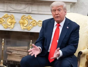 Epstein sorusu Trump’ı çıldırttı: Lisansınız elinizden alınmalı