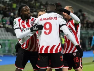 Galibiyet ucundan kaçtı! Samsunspor lider geldi, lider dönüyor