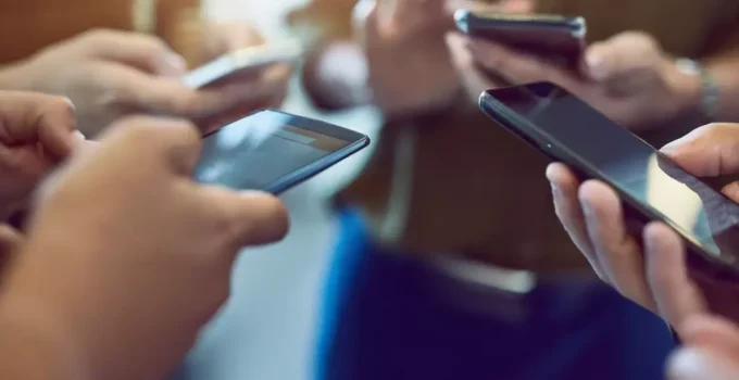 GSM hattı aboneliğinde yeni dönem başlıyor! Düzenleme Meclis’e sevk edildi