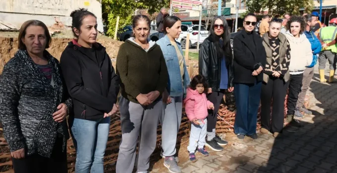 Haberi duyan Tuncelili sokağa döküldü! Hepsi birlikte nöbet tutmaya başladılar