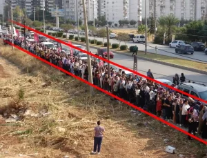 İndirim izdihamı: Haberi alan mağazanın önündeki kuyruğa koştu