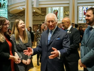 Kral Charles’ın çocukluk saçı açık artırmada satışa çıktı