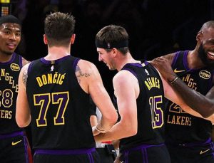 LeBron James’in rekor kırdığı maçı Lakers rahat kazandı!