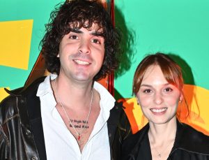 Nilperi Şahinkaya: Bizimkisi mahalle aşkı