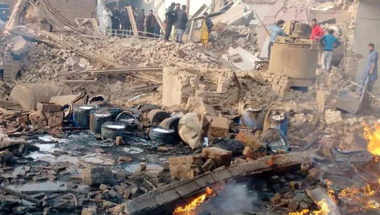 Pakistan’da fabrikada patlama: 18 ölü, 21 yaralı