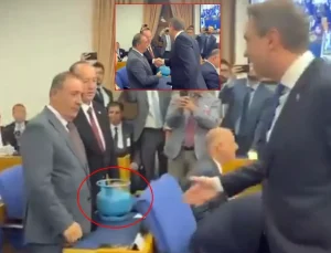 "Mutfakta tüp boş" diyen CHP’li Akay’a Bakan Bayraktar’dan yanıt: Çünkü doğalgaz kullanıyorlar