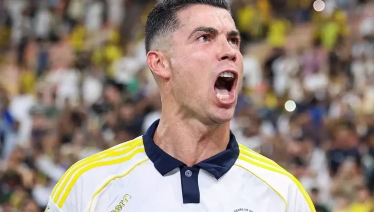 Ronaldo’dan ”Messi mi, sen mi?” sorusuna olay cevap