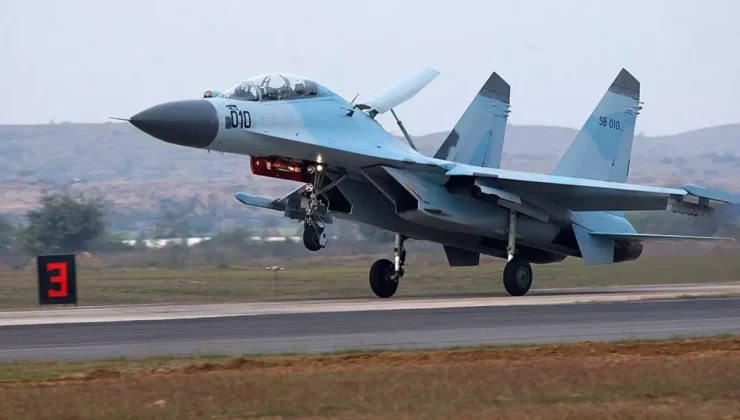 Rus savaş uçağı düştü, mürettebattan kurtulan olmadı