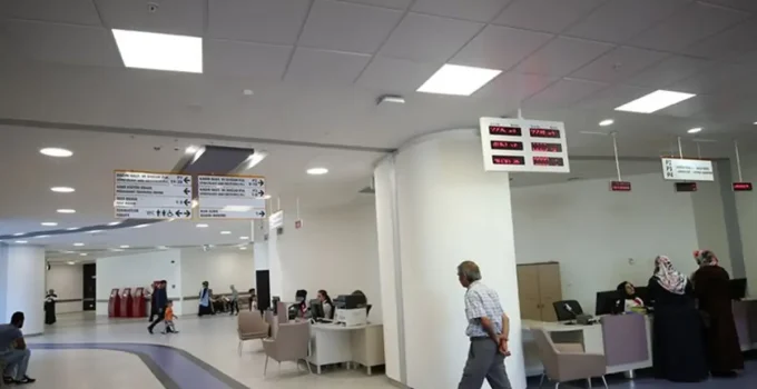 Sağlıkta lisans zorunluluğu! Artık herkes hastane açamayacak