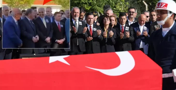 Şehit cenazesinde skandal: Görüntüye büyük tepki var