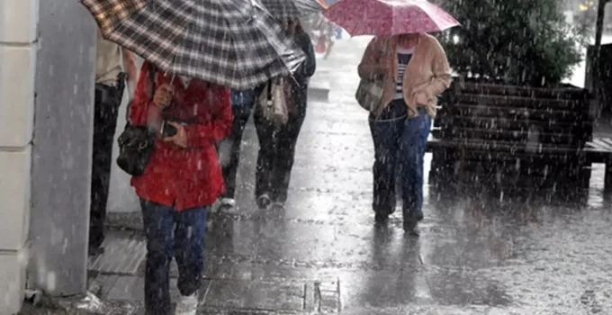 Sıcaklıklar artıyor ama uzun sürmeyecek! 3 gün sonra hava tersine dönüyor