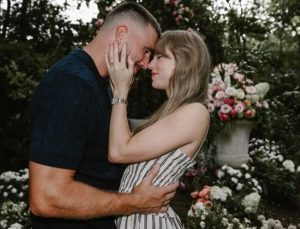 Taylor Swift ve Travis Kelce aşkı yılın kelimesine ilham verdi