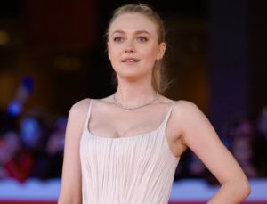 Tom Cruise 19 yıldır Dakota Fanning’e ayakkabı hediye ediyor
