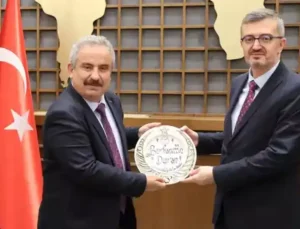 Türkiye Basın Federasyonu, İletişim Başkanı Burhanettin Duran’ı ziyaret etti