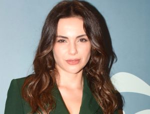 Yağmur Tanrısevsin: Oyunculukta estetik ve dövme doğru değil