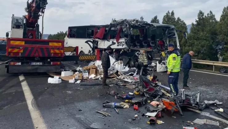 7 kişinin öldüğü katliam gibi kazadan kurtulan yolcudan vahim sözler: Biliyordum…