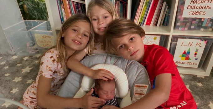 Anna Kournikova ile Enrique Iglesias’ın dört çocuğu bir arada